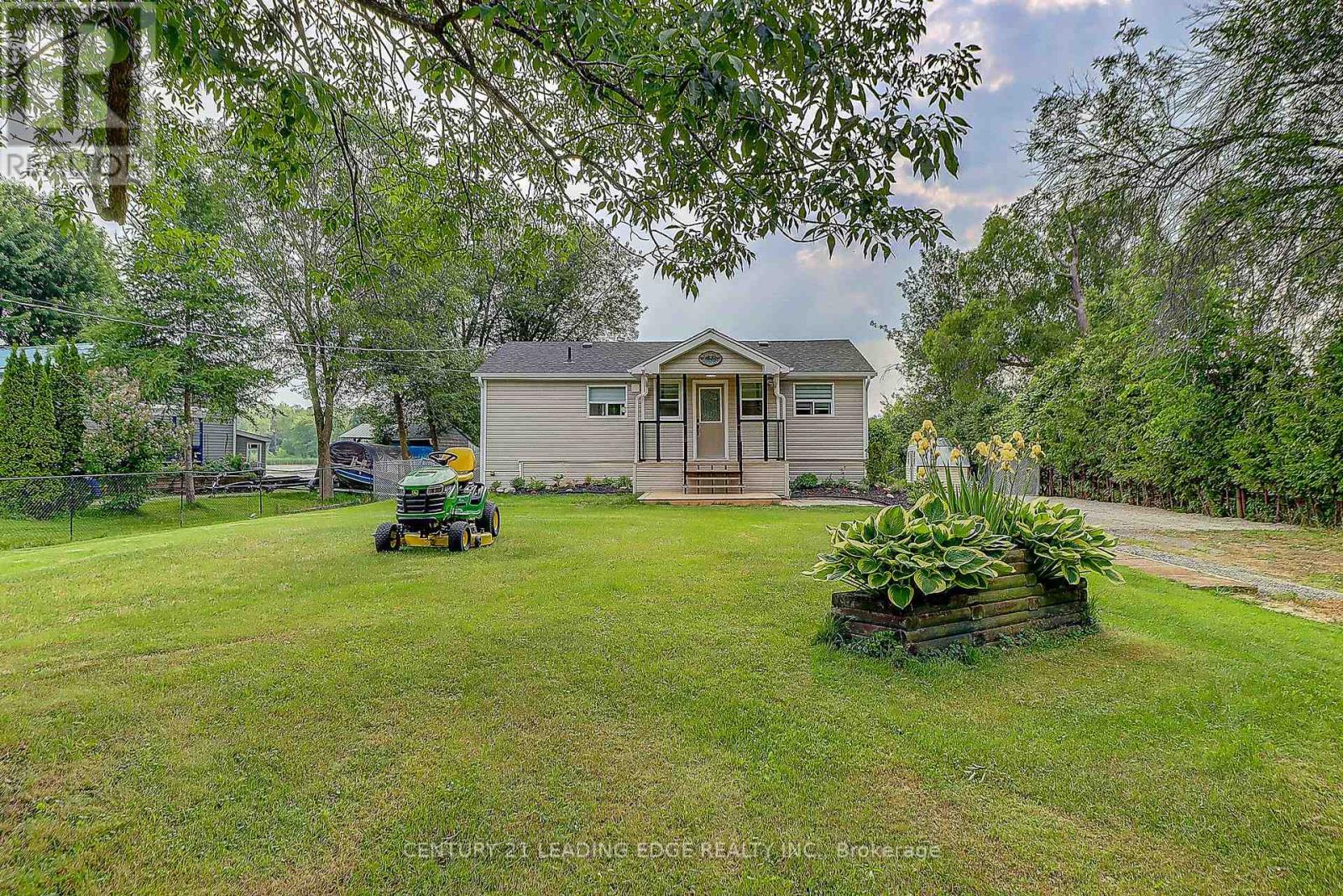 2029 Selwyn Shores Drive, Selwyn, Ontario  K0L 2H0 - Photo 3 - X12217808