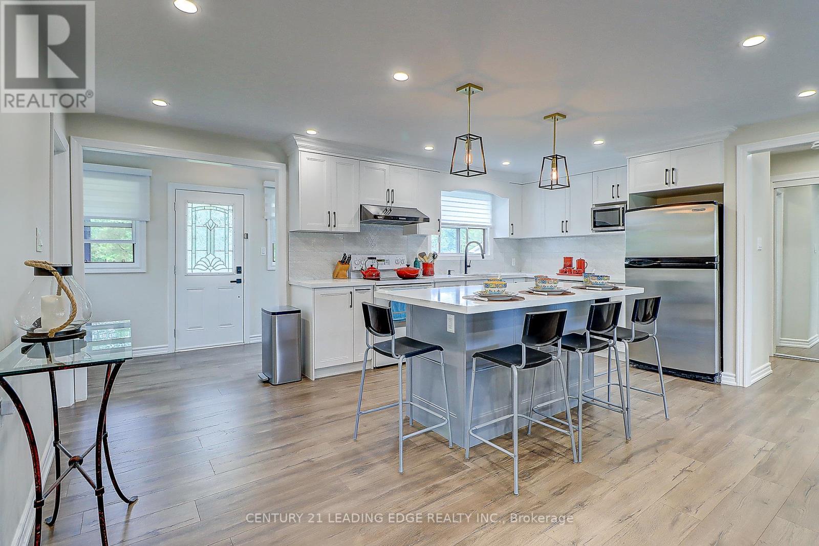 2029 Selwyn Shores Drive, Selwyn, Ontario  K0L 2H0 - Photo 8 - X12217808