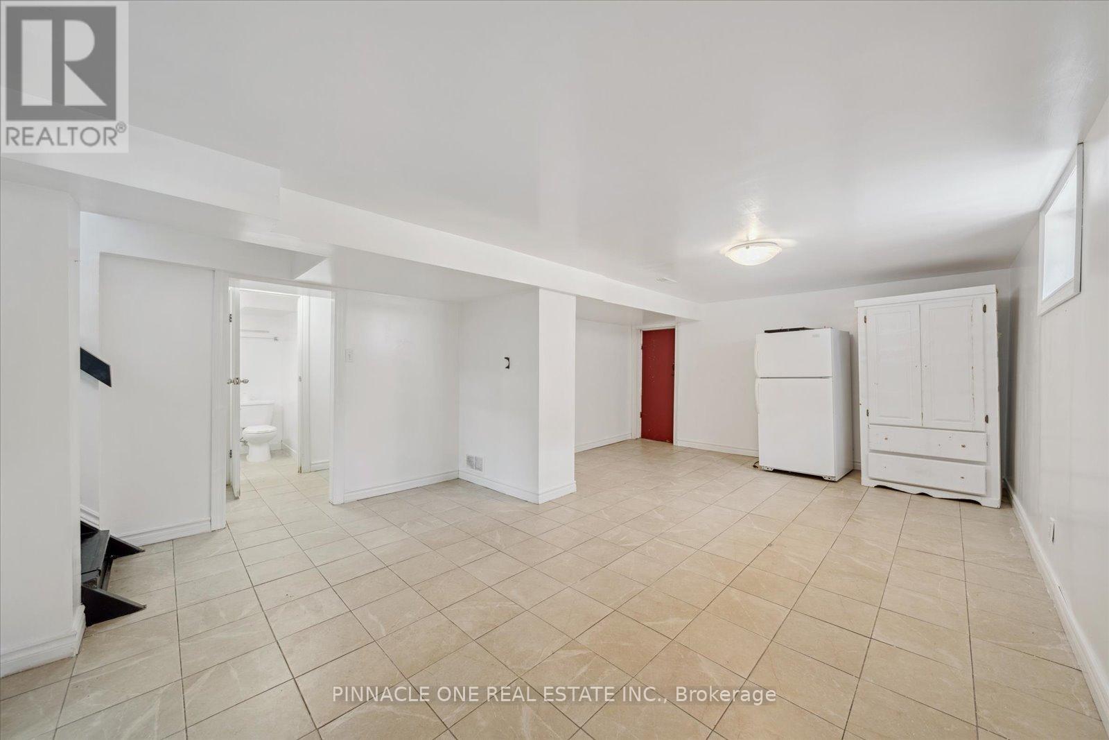 425 Parkhill Road W, Peterborough Central (North), Ontario  K9H 3J2 - Photo 17 - X12217915