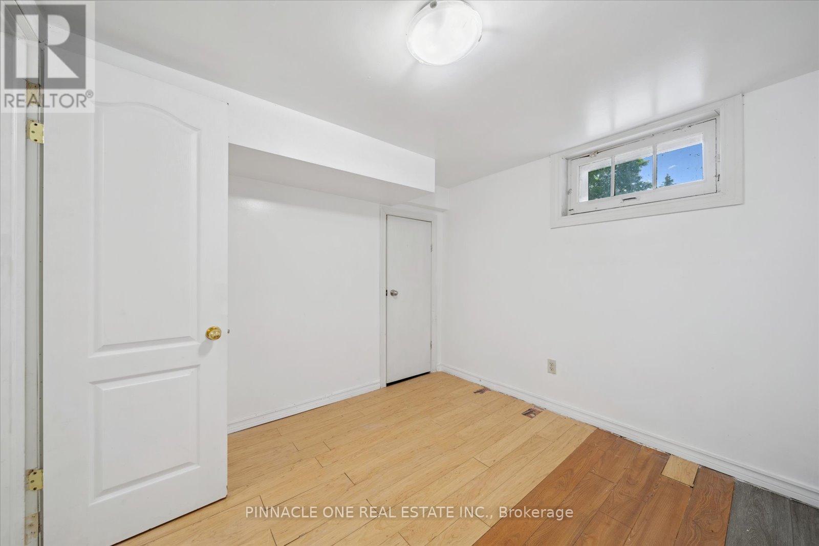 425 Parkhill Road W, Peterborough Central (North), Ontario  K9H 3J2 - Photo 22 - X12217915