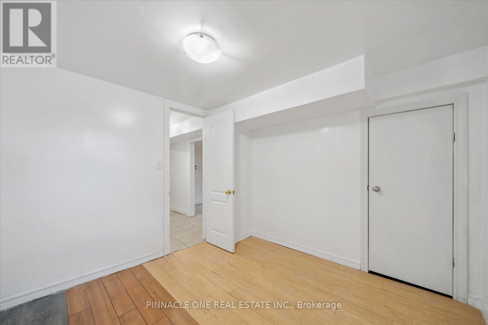 425 Parkhill Road W, Peterborough Central (North), Ontario  K9H 3J2 - Photo 23 - X12217915