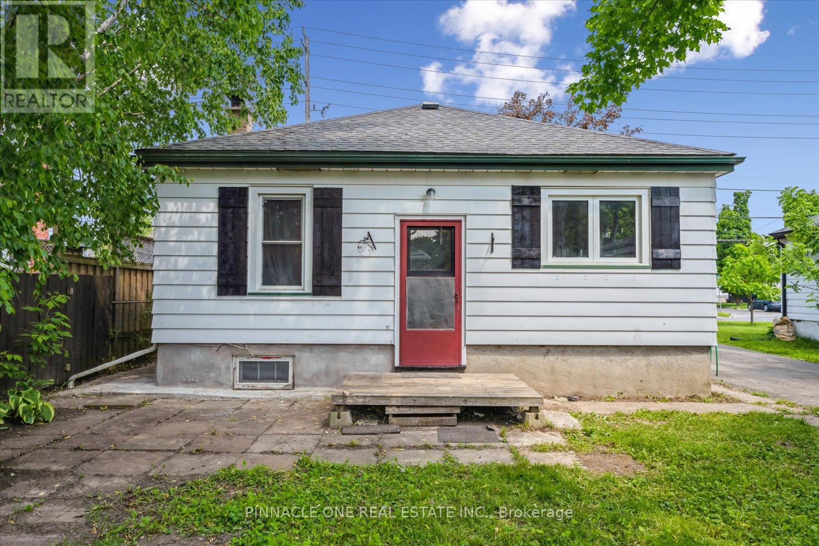 425 Parkhill Road W, Peterborough Central (North), Ontario  K9H 3J2 - Photo 27 - X12217915