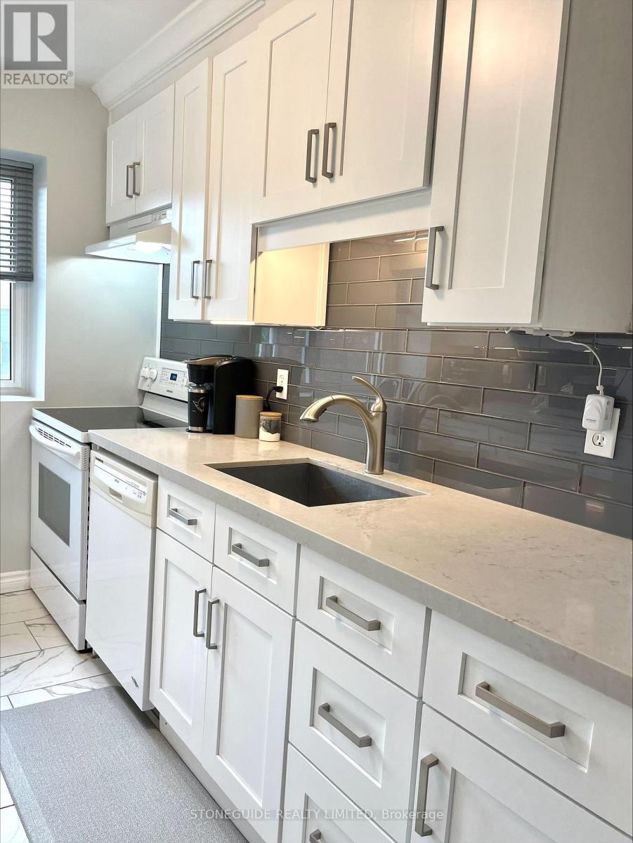 113 - 475 Parkhill Road W, Peterborough Central (North), Ontario  K9H 7M5 - Photo 5 - X12218034