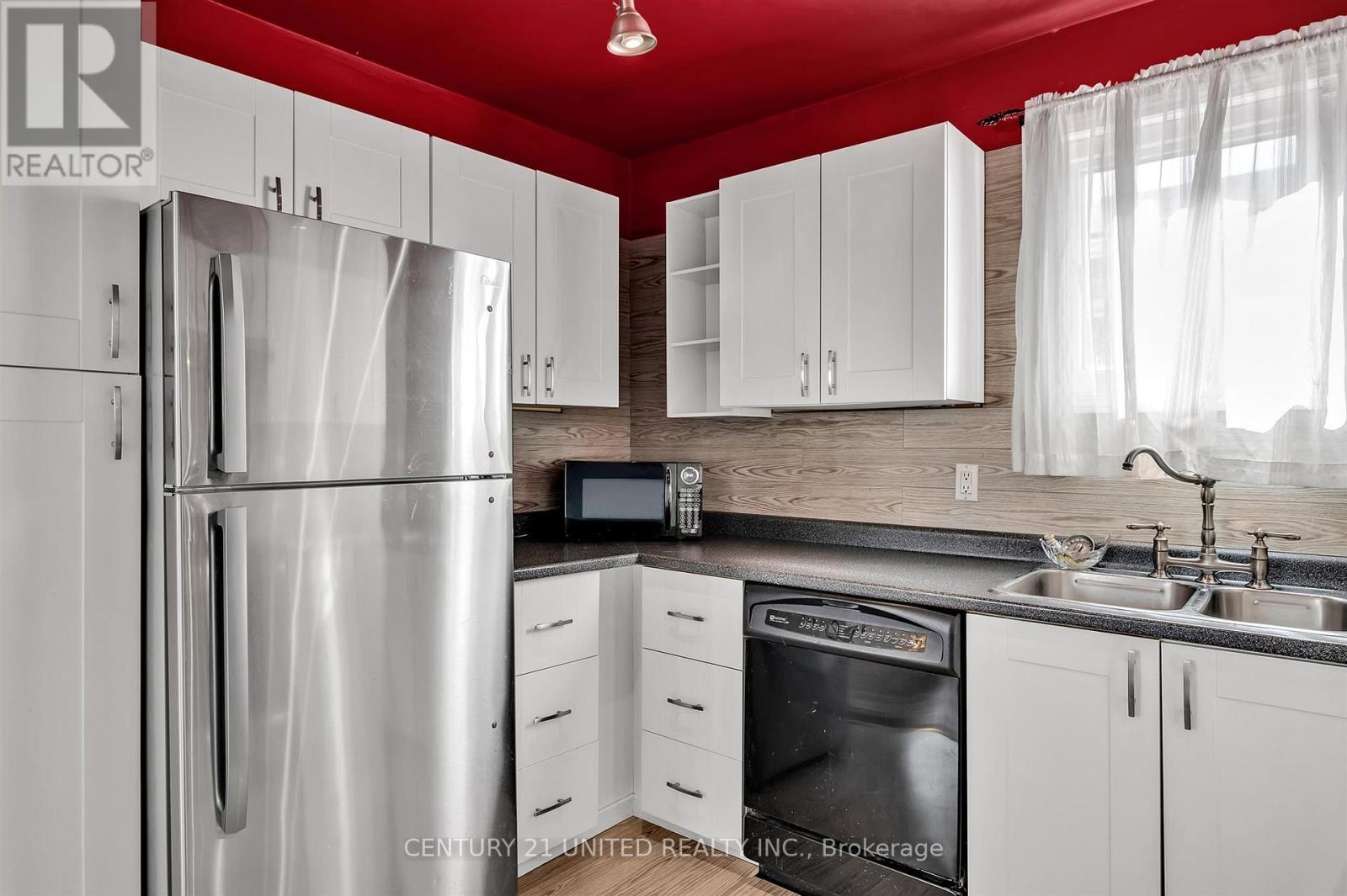 719 Mountain Ash Road, Peterborough South (West), Ontario  K9J 8K1 - Photo 17 - X12218265