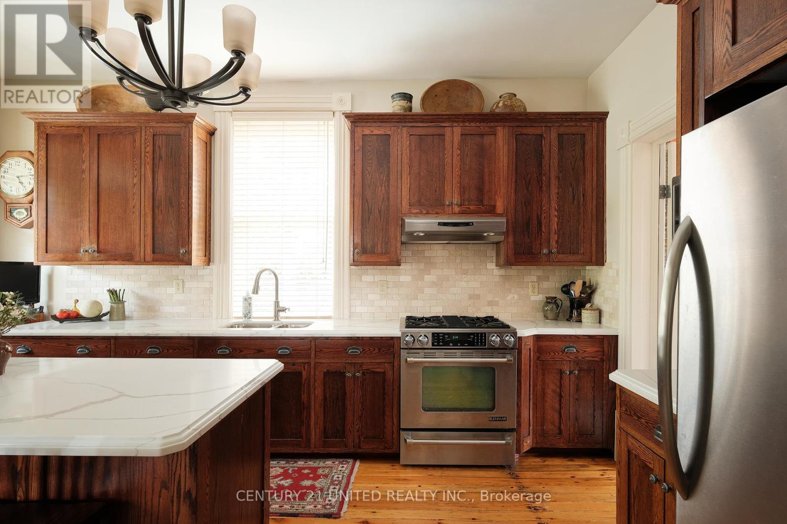 558 Harvey Street, Peterborough Central (North), Ontario  K9H 3K9 - Photo 14 - X12218402