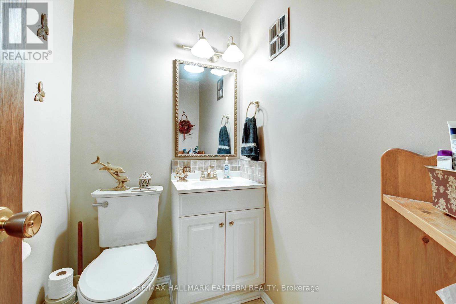 509 Montcalm Drive, Peterborough North (Central), Ontario  K9H 6S9 - Photo 13 - X12218421