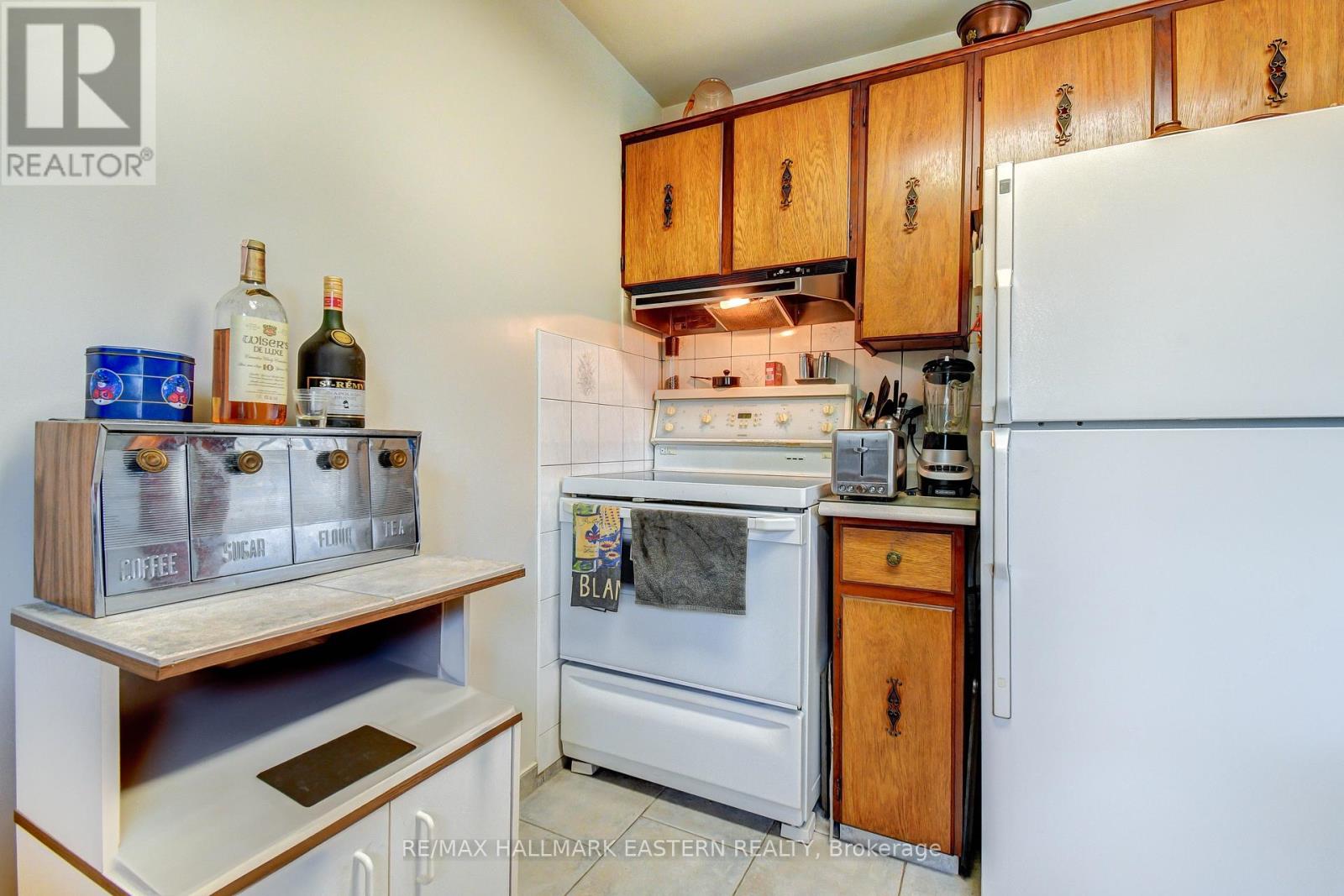 509 Montcalm Drive, Peterborough North (Central), Ontario  K9H 6S9 - Photo 16 - X12218421