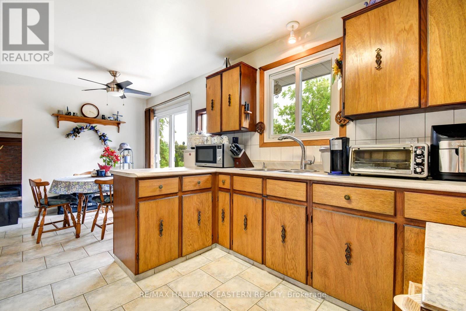 509 Montcalm Drive, Peterborough North (Central), Ontario  K9H 6S9 - Photo 18 - X12218421