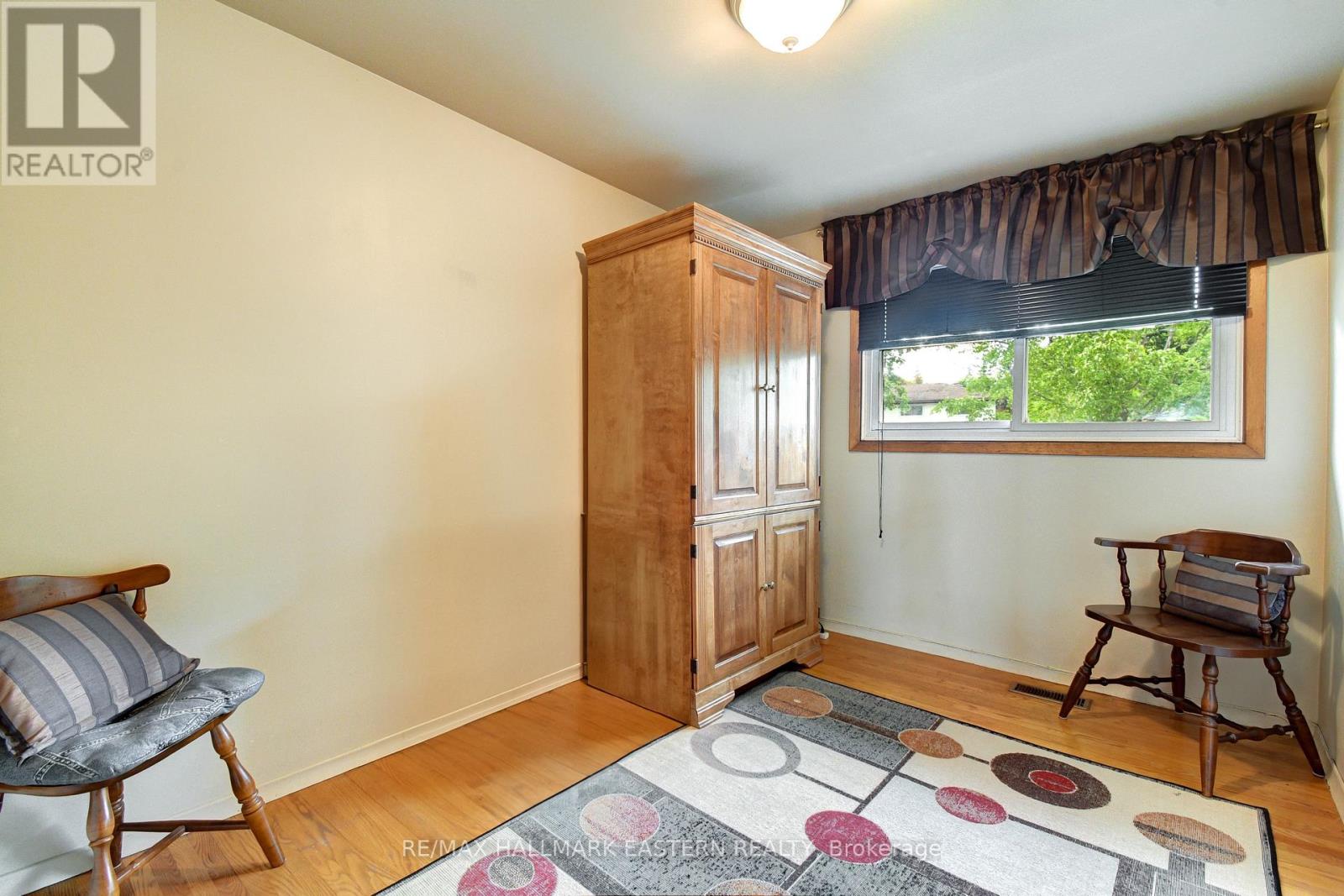 509 Montcalm Drive, Peterborough North (Central), Ontario  K9H 6S9 - Photo 23 - X12218421