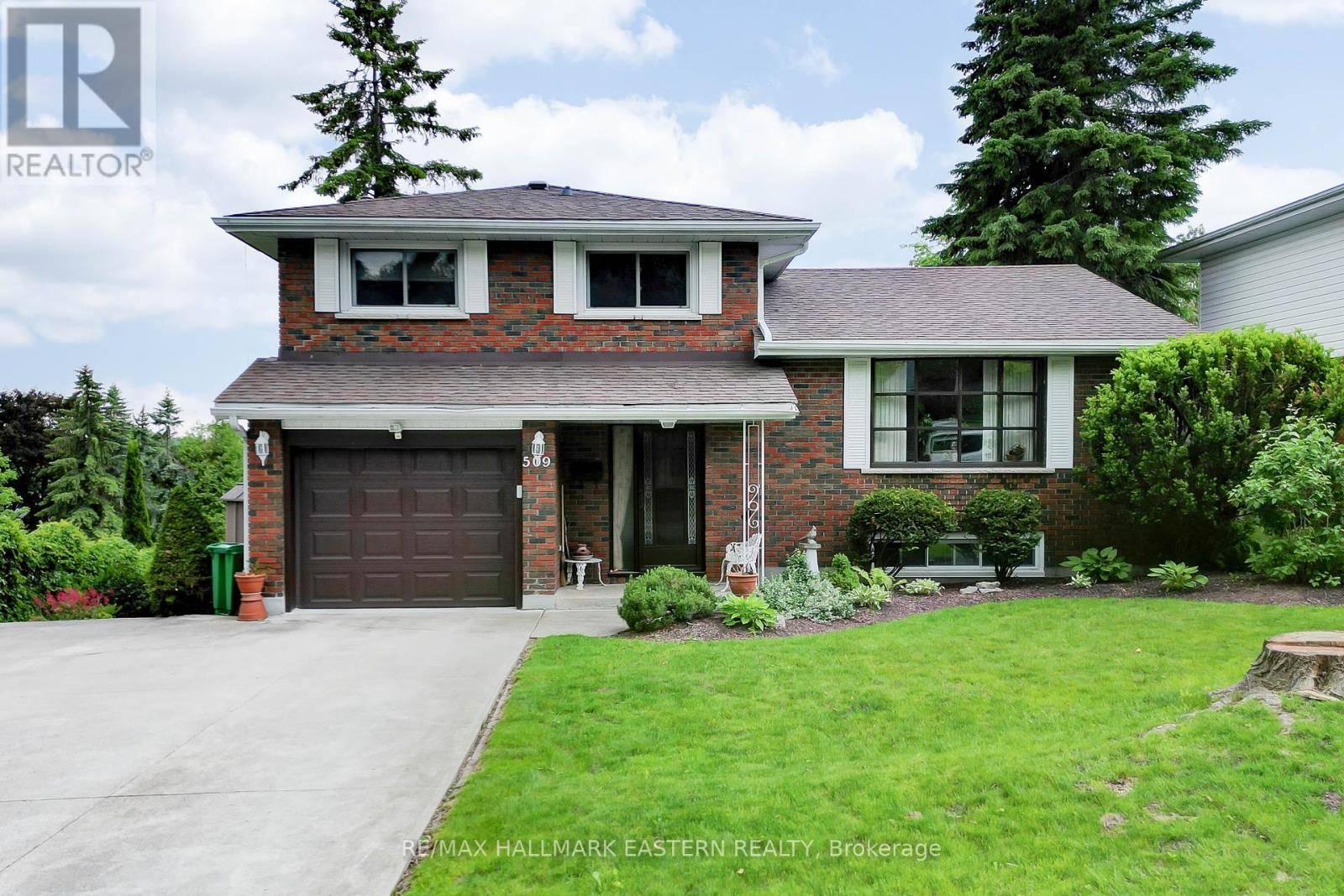 509 Montcalm Drive, Peterborough North (Central), Ontario  K9H 6S9 - Photo 3 - X12218421
