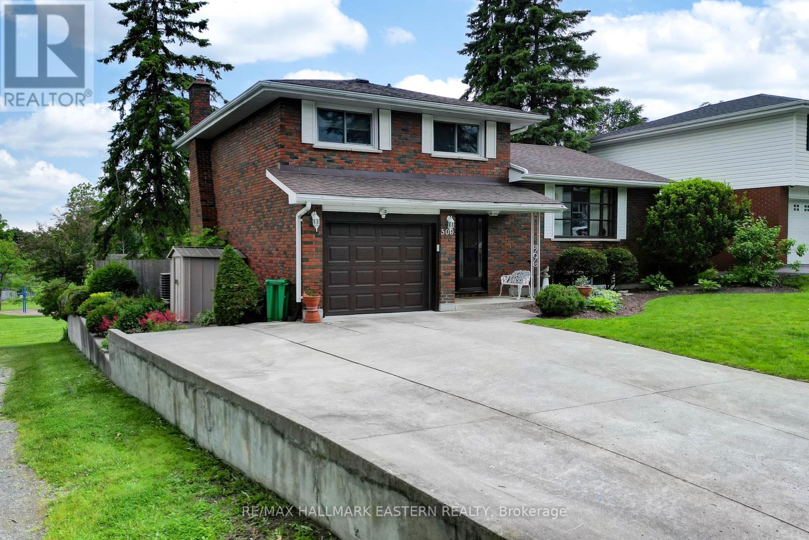 509 Montcalm Drive, Peterborough North (Central), Ontario  K9H 6S9 - Photo 5 - X12218421