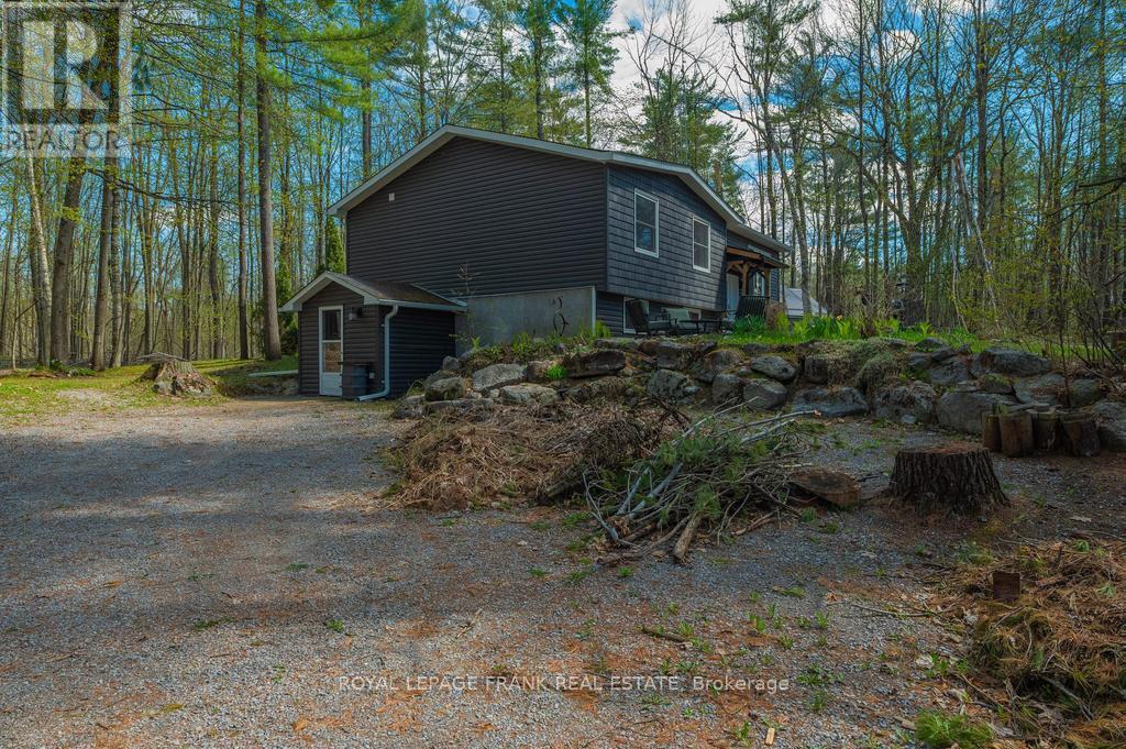 132 Sugarbush Crescent, Trent Lakes, Ontario  K0L 1J0 - Photo 8 - X12218669