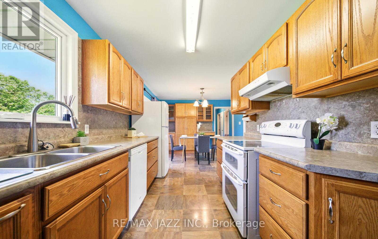 8106 Tinkerville Road, Port Hope, Ontario  L0A 1B0 - Photo 5 - X12218683