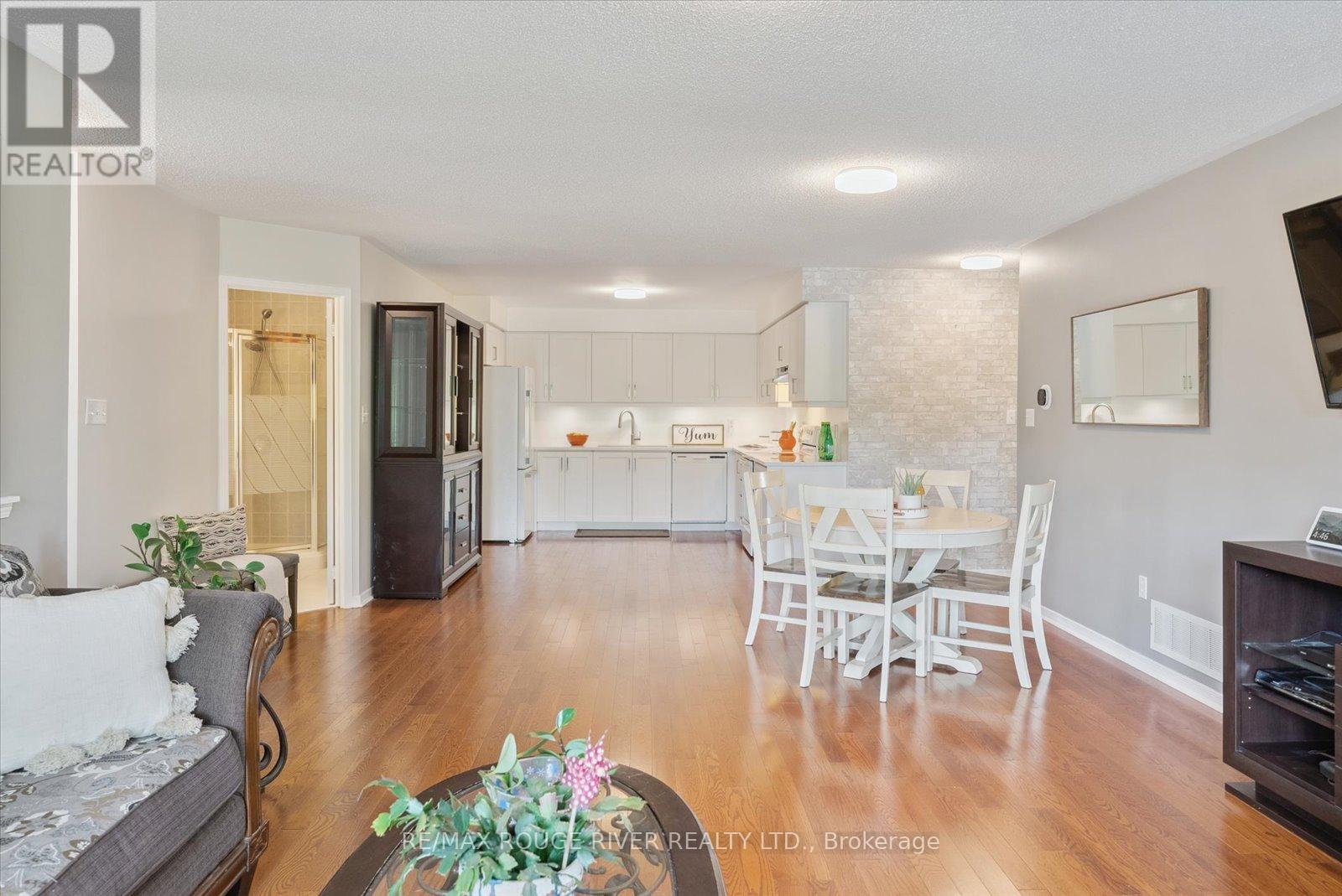 70 Brookside Street, Cavan Monaghan (Millbrook Village), Ontario  L0A 1G0 - Photo 5 - X12218821