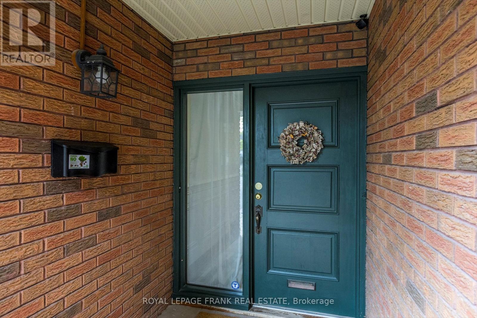 455 Manorhill Avenue, Peterborough Central (Old West End), Ontario  K9J 6H7 - Photo 4 - X12218902