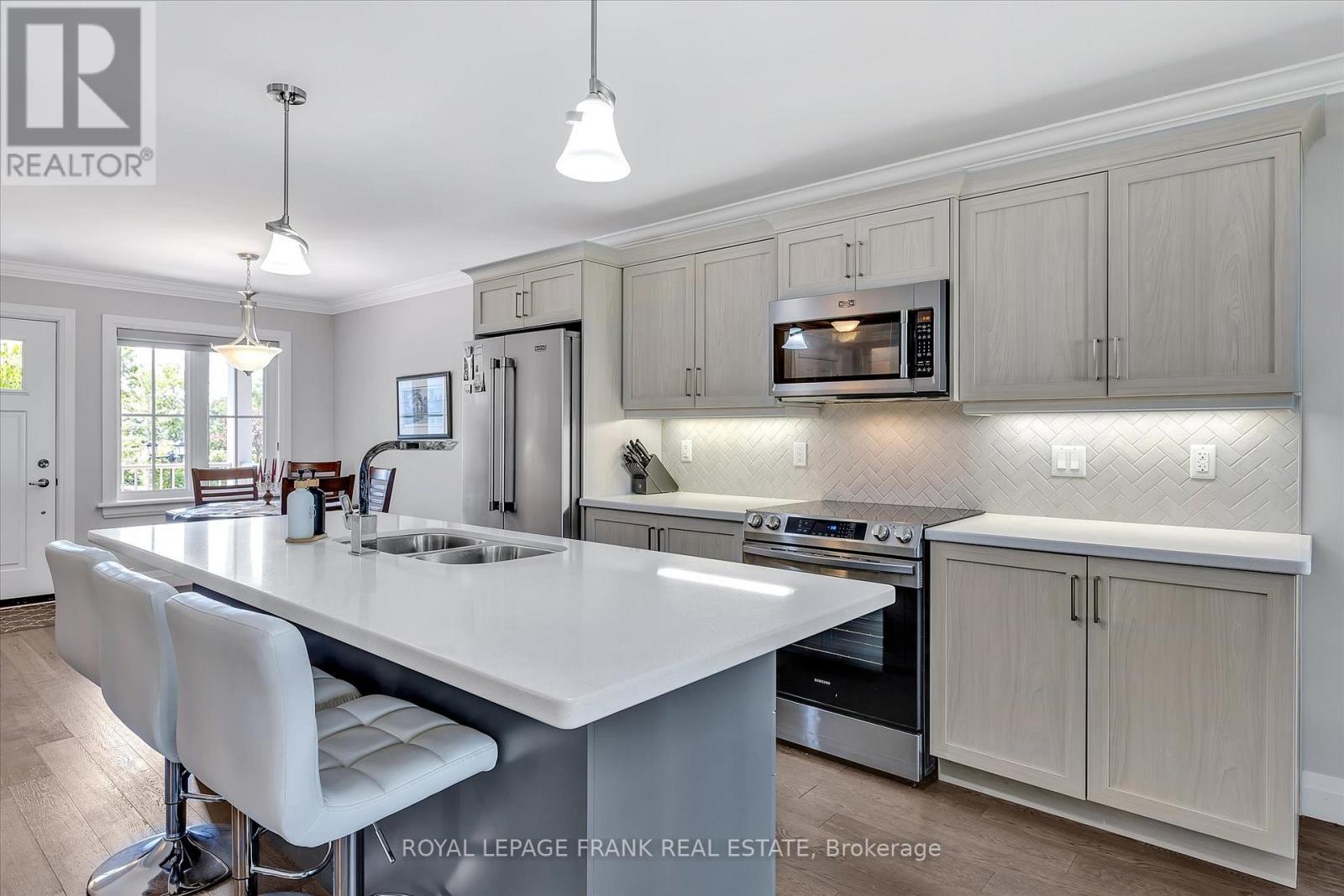 9 Irons Avenue, Selwyn, Ontario  K0L 2H0 - Photo 11 - X12219032