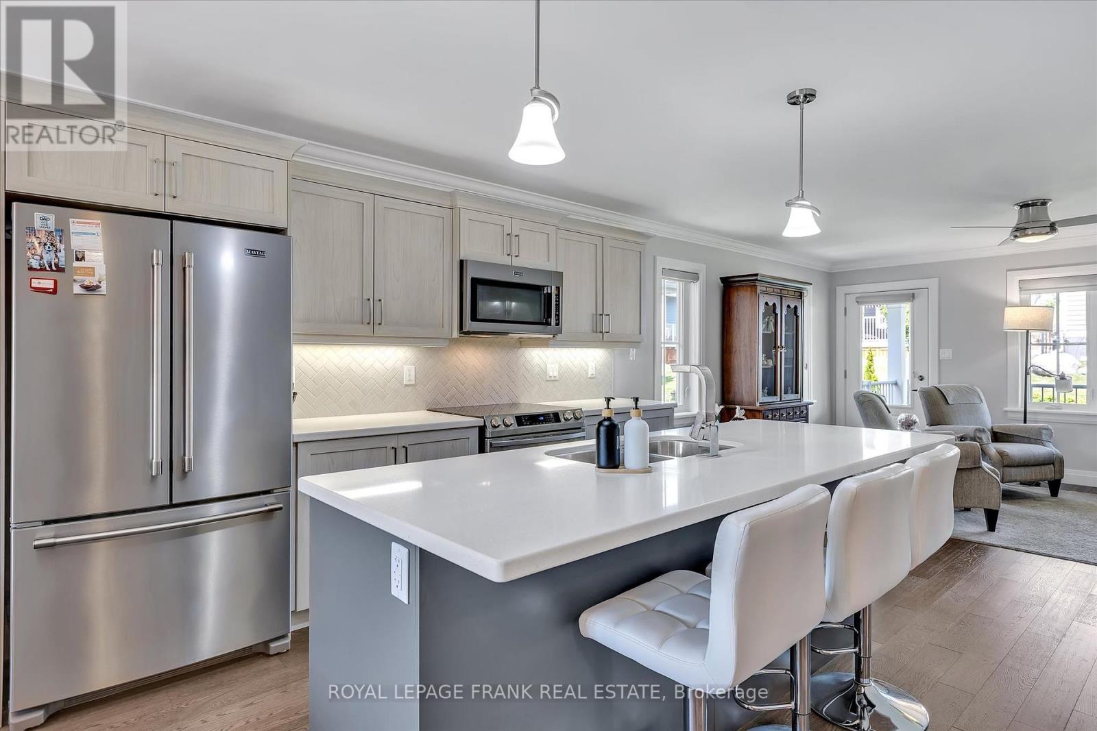 9 Irons Avenue, Selwyn, Ontario  K0L 2H0 - Photo 12 - X12219032