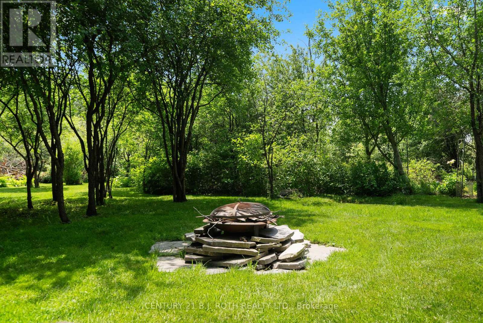 98 Laurent Boulevard, Kawartha Lakes (Lindsay), Ontario  K9V 0G8 - Photo 32 - X12218944