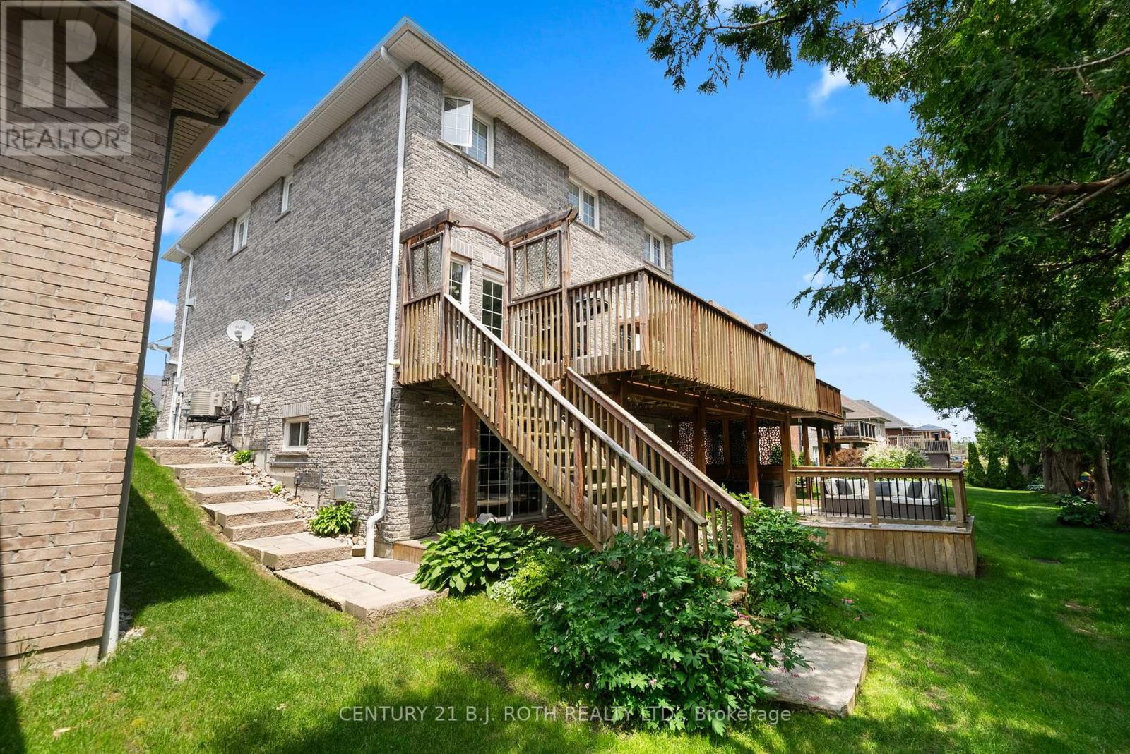 98 Laurent Boulevard, Kawartha Lakes (Lindsay), Ontario  K9V 0G8 - Photo 36 - X12218944