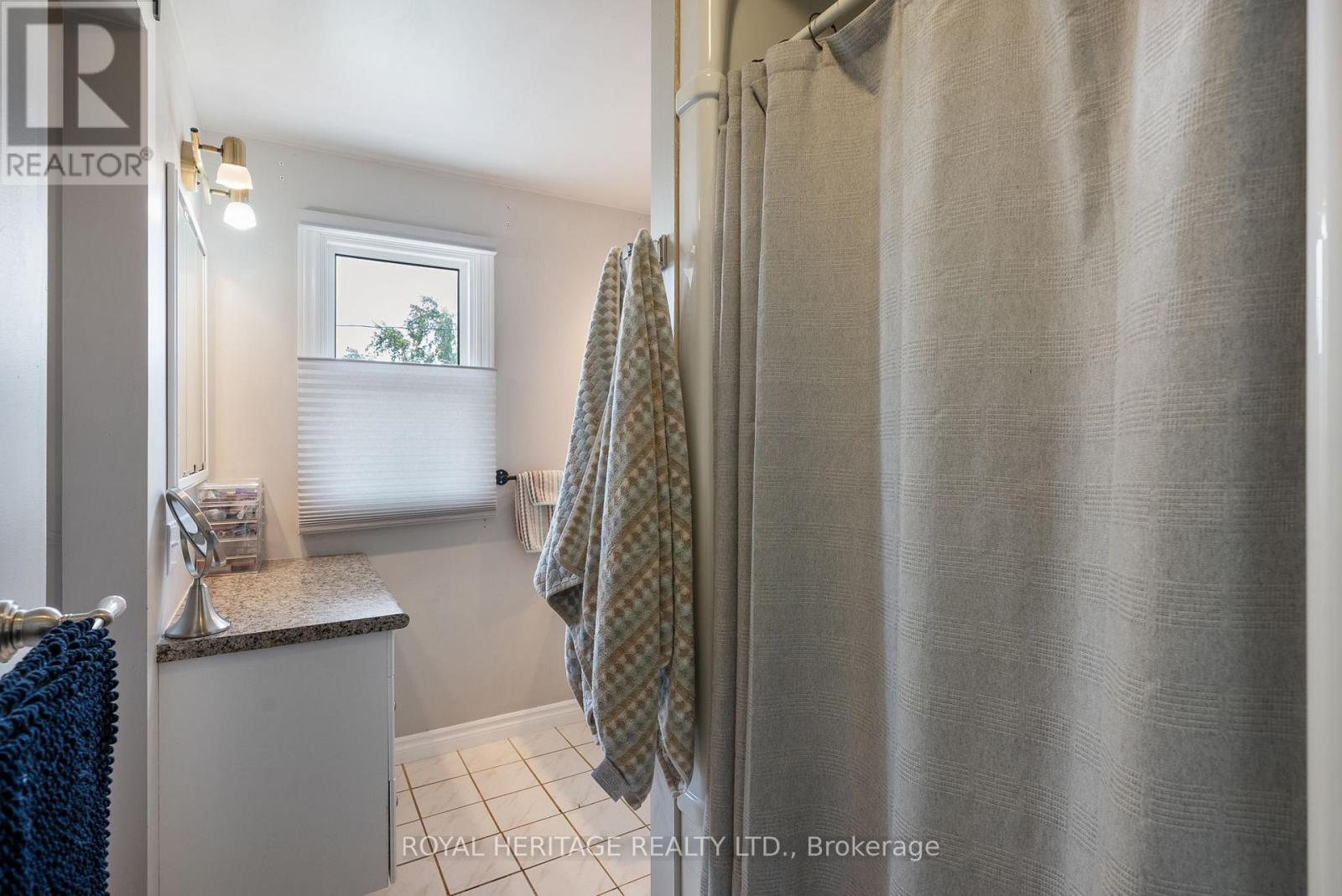 693 Hawley Street, Peterborough South (West), Ontario  K9J 4C7 - Photo 26 - X12219045