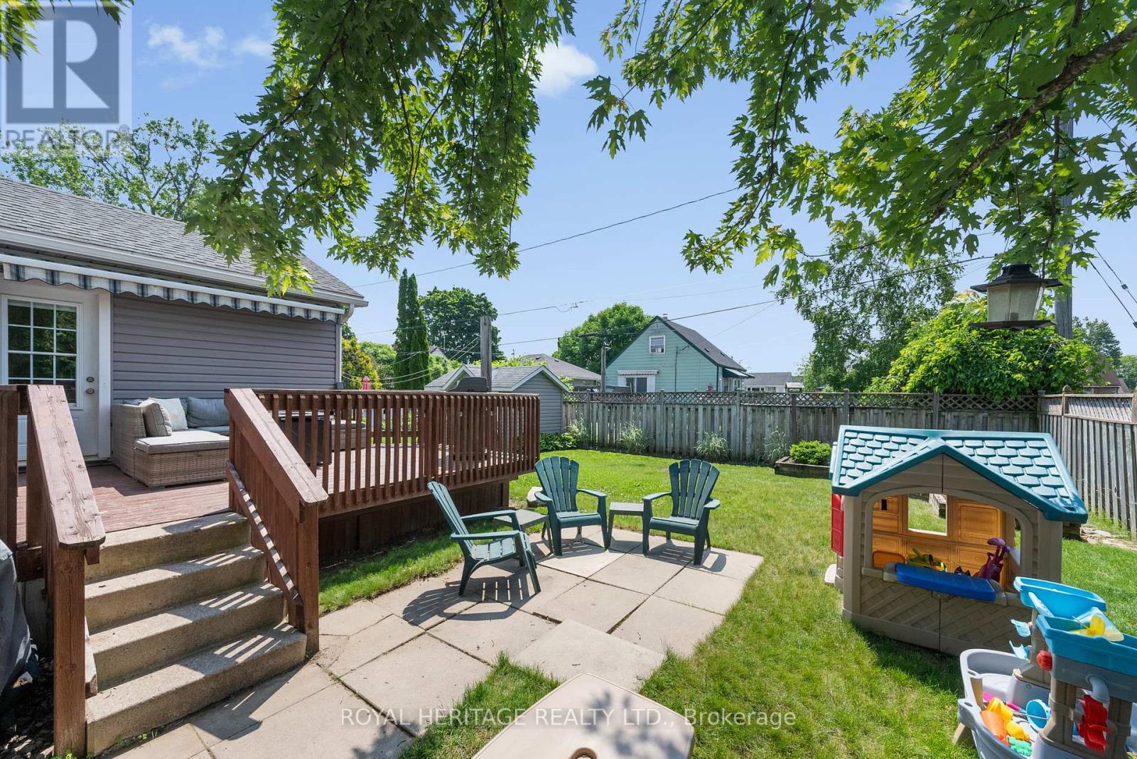693 Hawley Street, Peterborough South (West), Ontario  K9J 4C7 - Photo 38 - X12219045