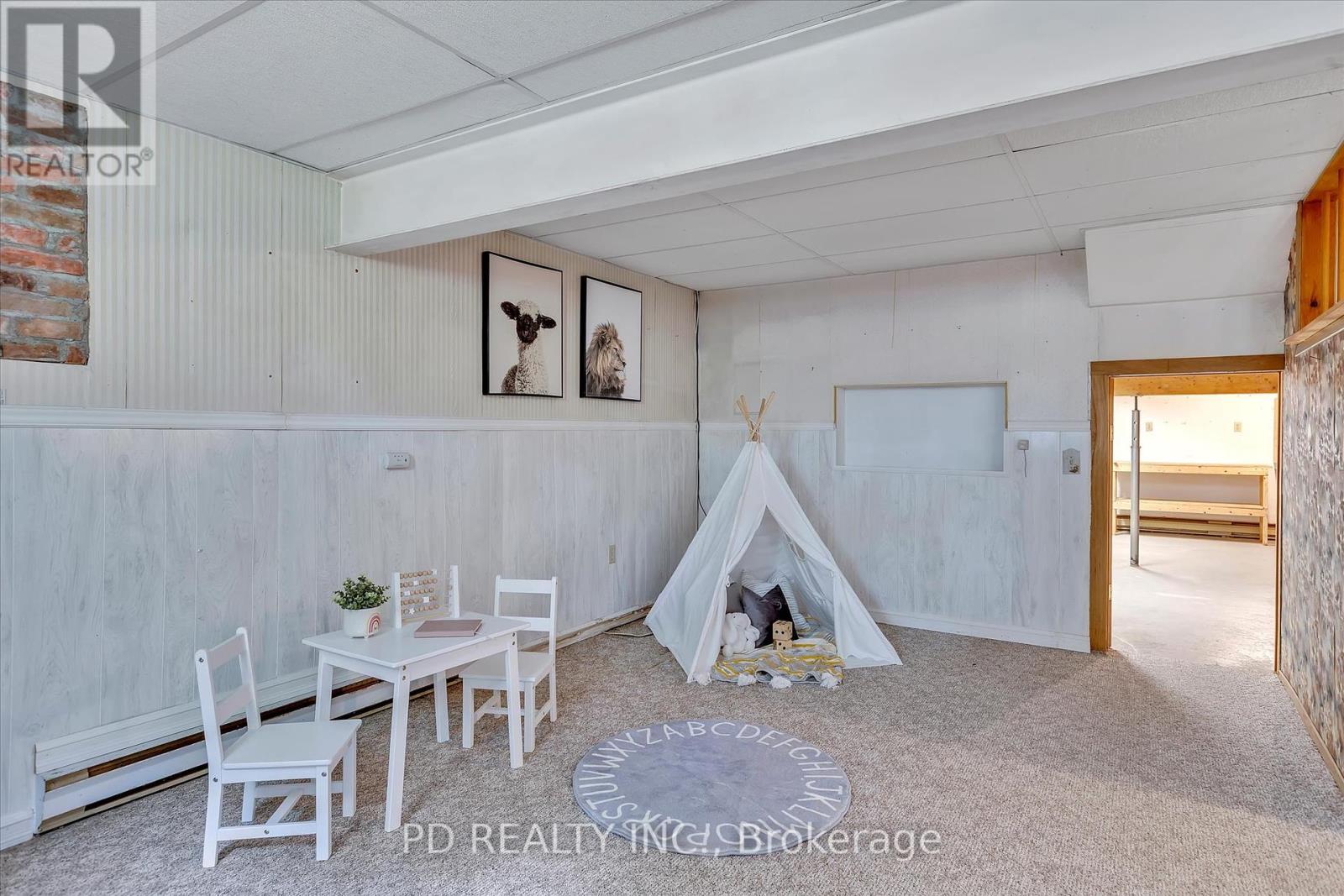 195 Mary Street W, Kawartha Lakes (Lindsay), Ontario  K9V 5N2 - Photo 36 - X12219407