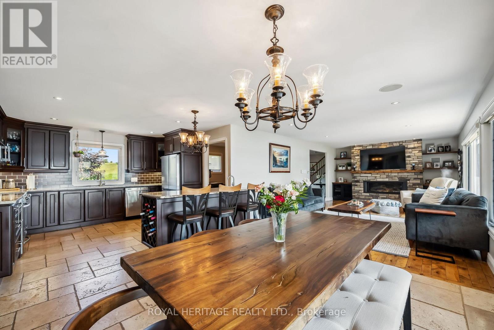 747 Alexander Drive, Selwyn, Ontario  K0L 1T0 - Photo 13 - X12219443