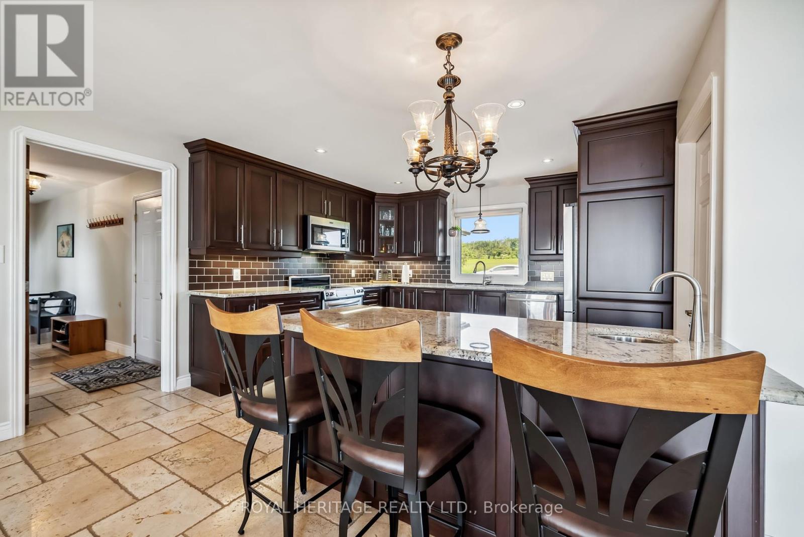 747 Alexander Drive, Selwyn, Ontario  K0L 1T0 - Photo 15 - X12219443