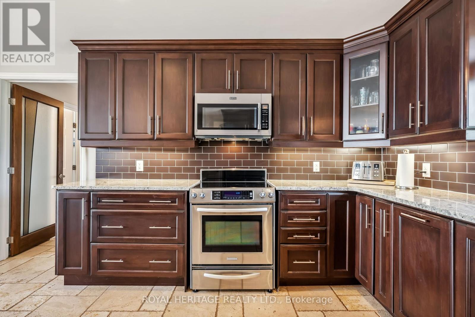 747 Alexander Drive, Selwyn, Ontario  K0L 1T0 - Photo 17 - X12219443