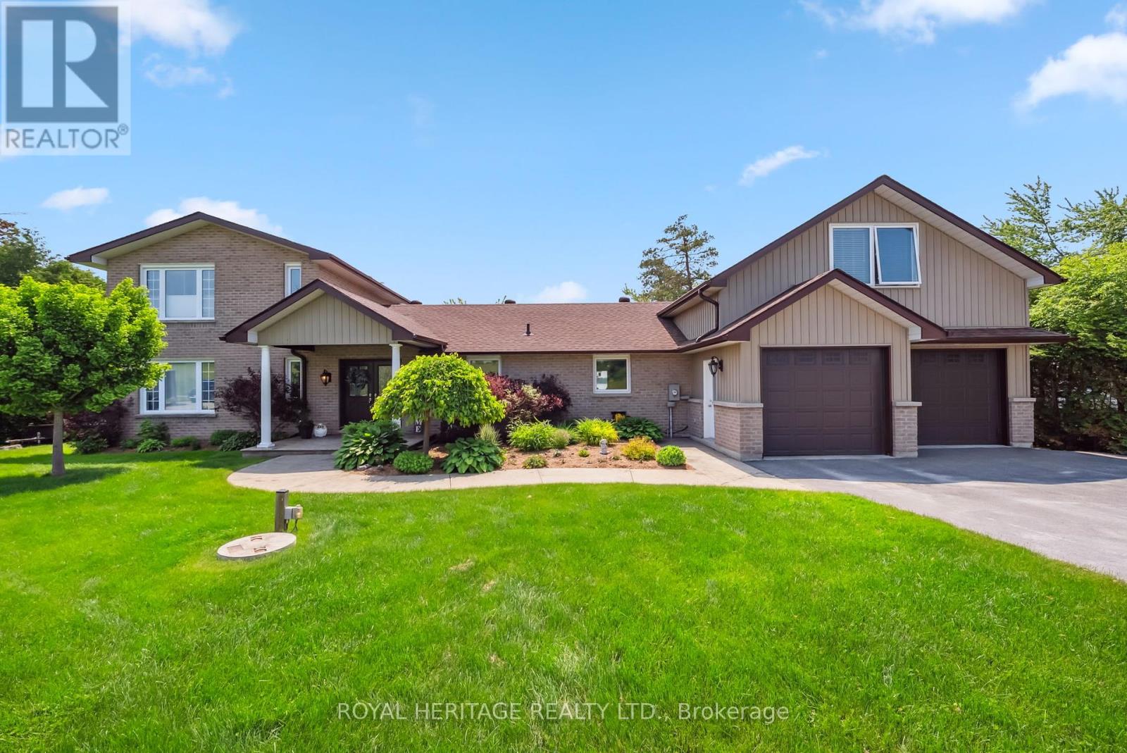 747 Alexander Drive, Selwyn, Ontario  K0L 1T0 - Photo 2 - X12219443