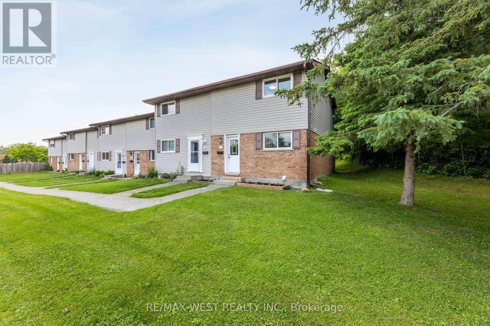57 - 996 Sydenham Road, Peterborough South (East), Ontario  K9J 7V7 - Photo 1 - X12219221