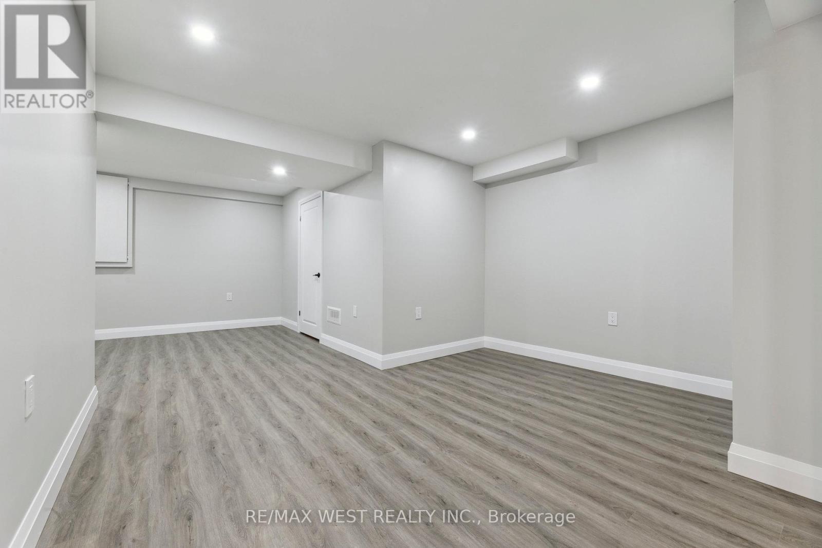 57 - 996 Sydenham Road, Peterborough South (East), Ontario  K9J 7V7 - Photo 32 - X12219221
