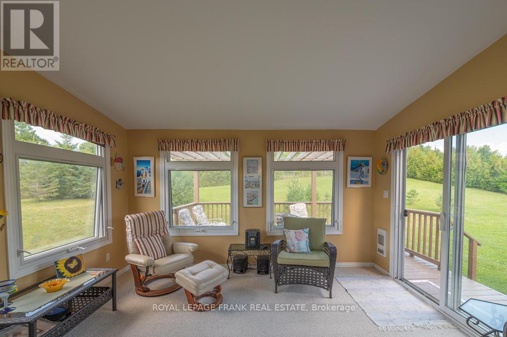 406 Lakehurst Circle Road, Trent Lakes, Ontario  K0L 1J0 - Photo 11 - X12219525