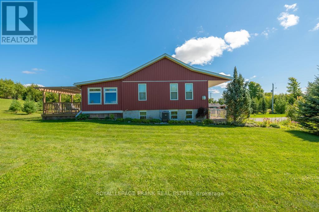406 Lakehurst Circle Road, Trent Lakes, Ontario  K0L 1J0 - Photo 2 - X12219525
