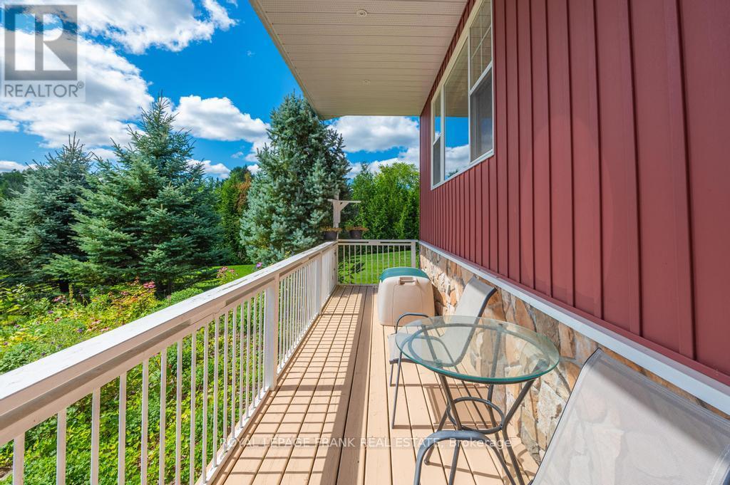 406 Lakehurst Circle Road, Trent Lakes, Ontario  K0L 1J0 - Photo 37 - X12219525