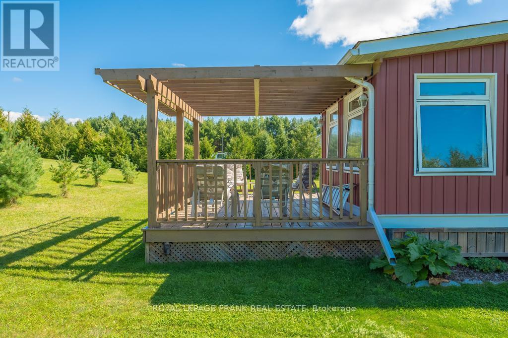 406 Lakehurst Circle Road, Trent Lakes, Ontario  K0L 1J0 - Photo 9 - X12219525
