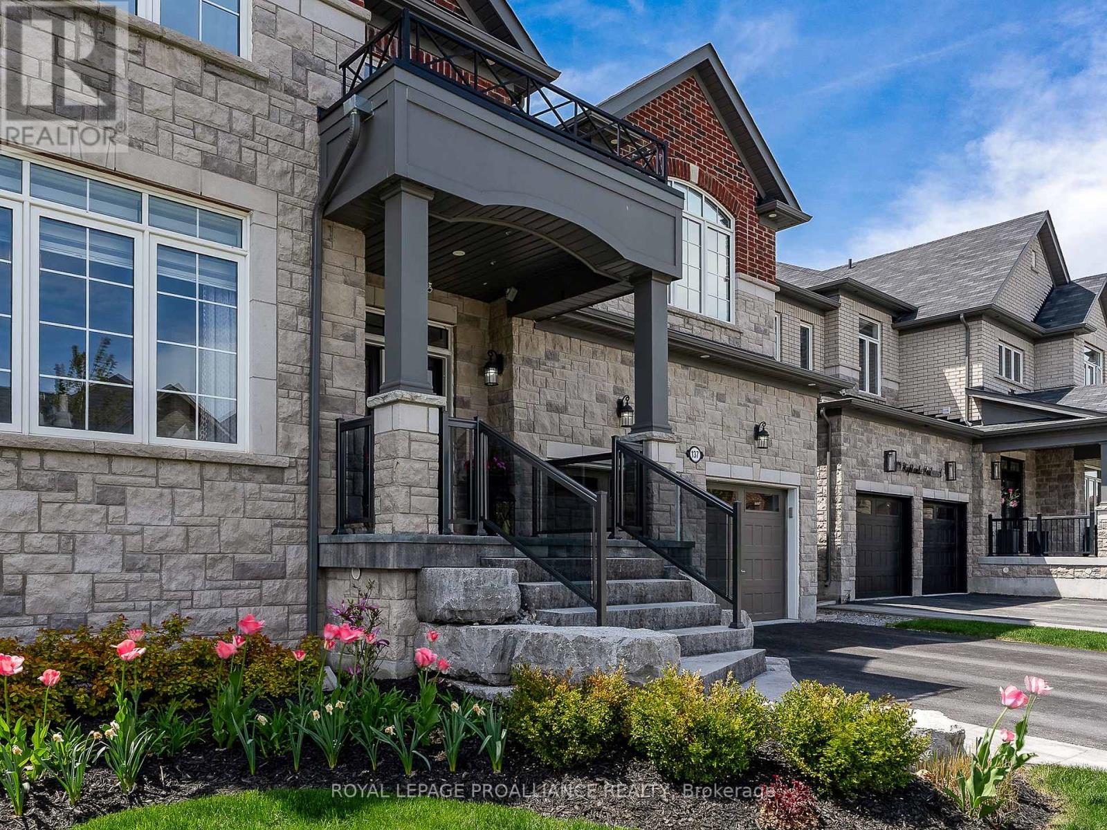 137 Highlands Boulevard, Cavan Monaghan (Cavan Twp), Ontario  L0A 1G0 - Photo 2 - X12219529