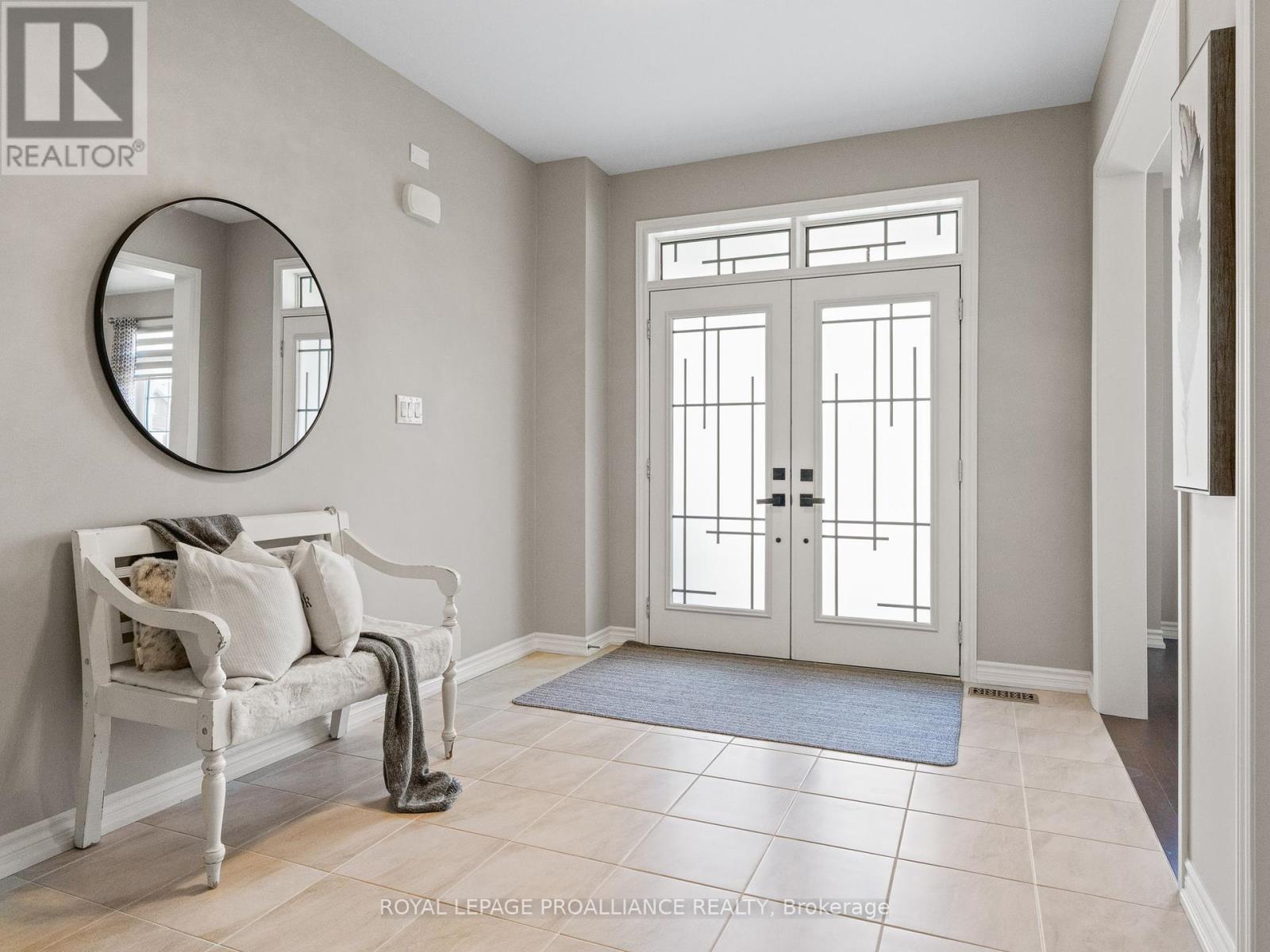 137 Highlands Boulevard, Cavan Monaghan (Cavan Twp), Ontario  L0A 1G0 - Photo 5 - X12219529