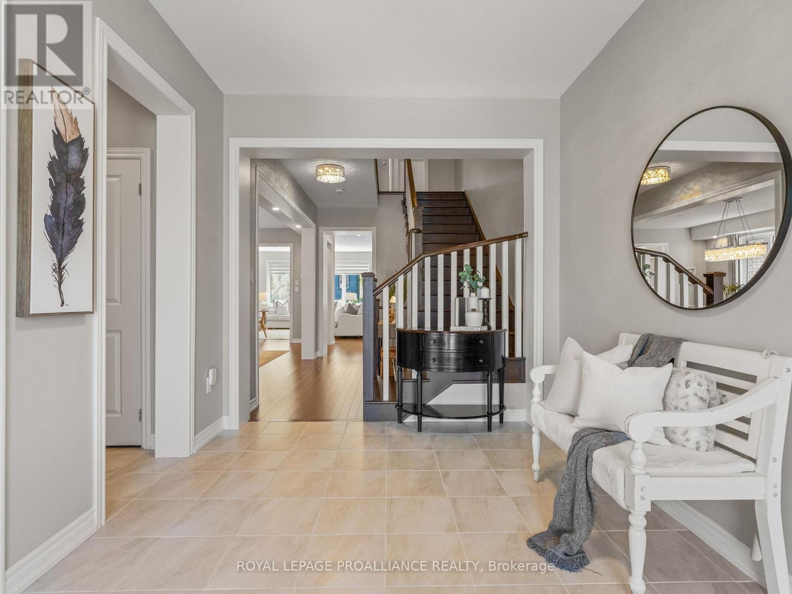 137 Highlands Boulevard, Cavan Monaghan (Cavan Twp), Ontario  L0A 1G0 - Photo 6 - X12219529