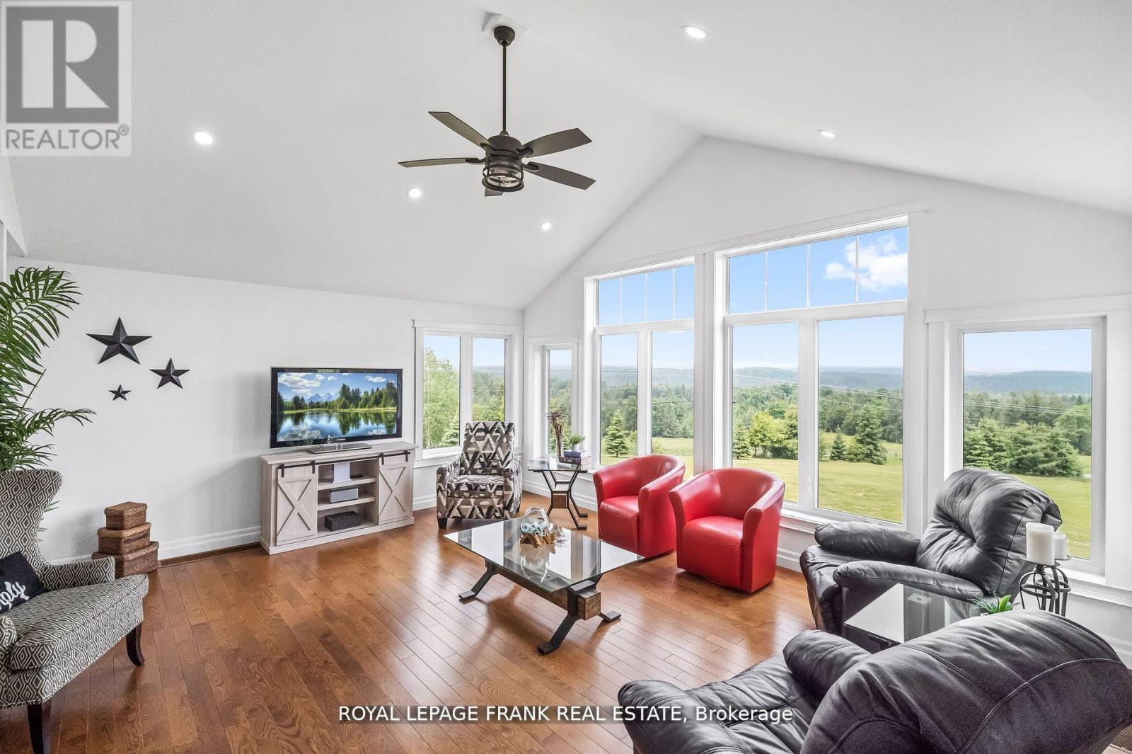 370 Detlor Road, Bancroft (Dungannon Ward), Ontario  K0L 1C0 - Photo 8 - X12219548