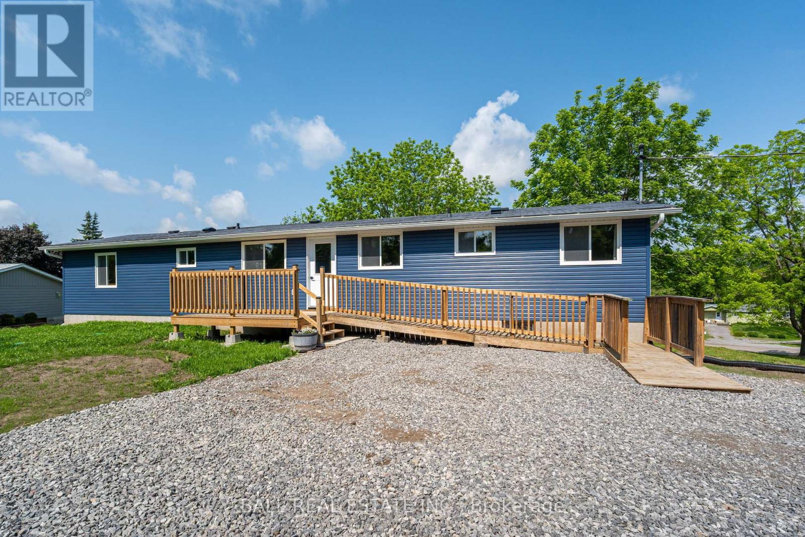 21 Sunset Drive, Curve Lake First Nation 35 (Curve Lake First Nation), Ontario  K0L 1J0 - Photo 1 - X12219646