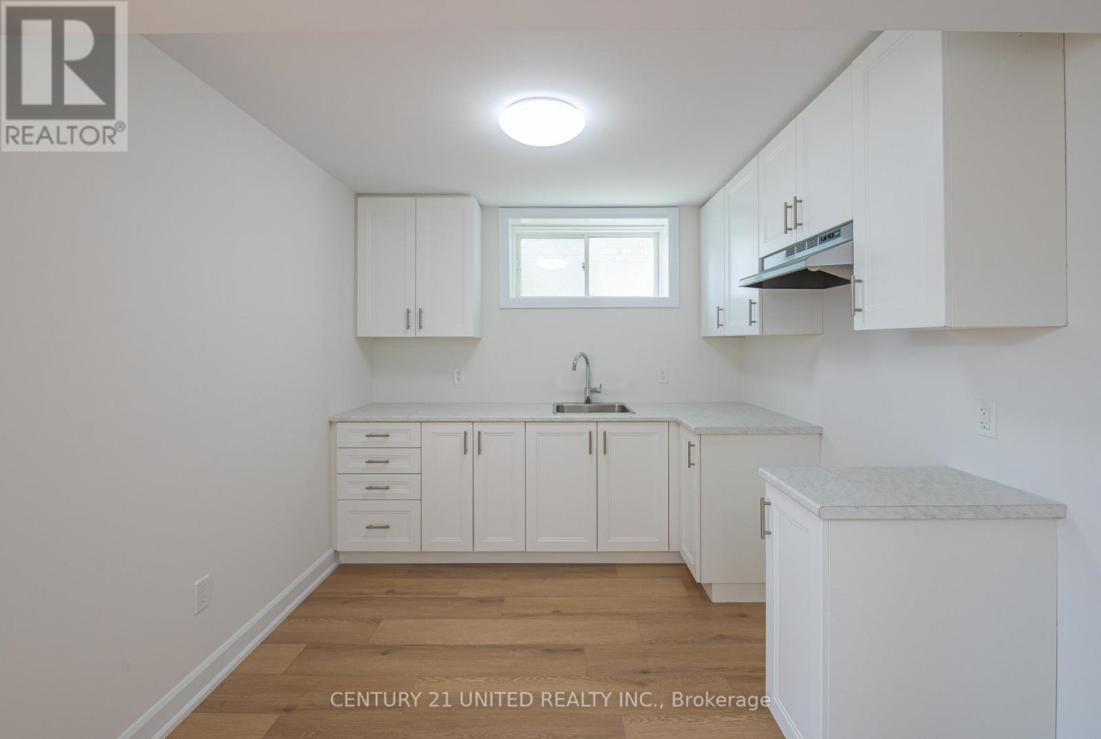 307 Mullighan Gardens, Peterborough North (North), Ontario  K9K 0H2 - Photo 13 - X12219703