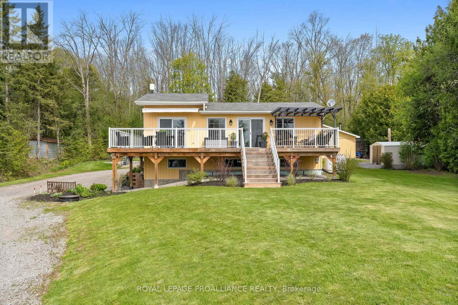 686 North Shore Drive E, Otonabee-South Monaghan, Ontario  K0L 1B0 - Photo 2 - X12219860