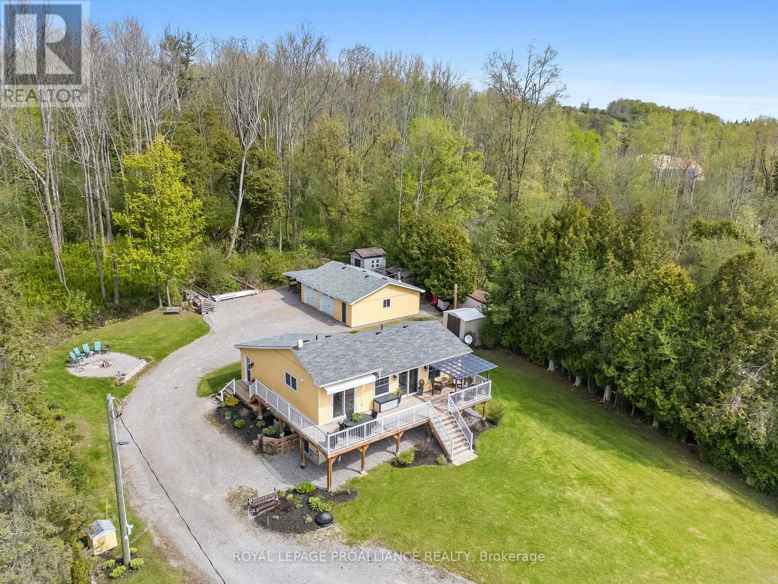 686 North Shore Drive E, Otonabee-South Monaghan, Ontario  K0L 1B0 - Photo 3 - X12219860