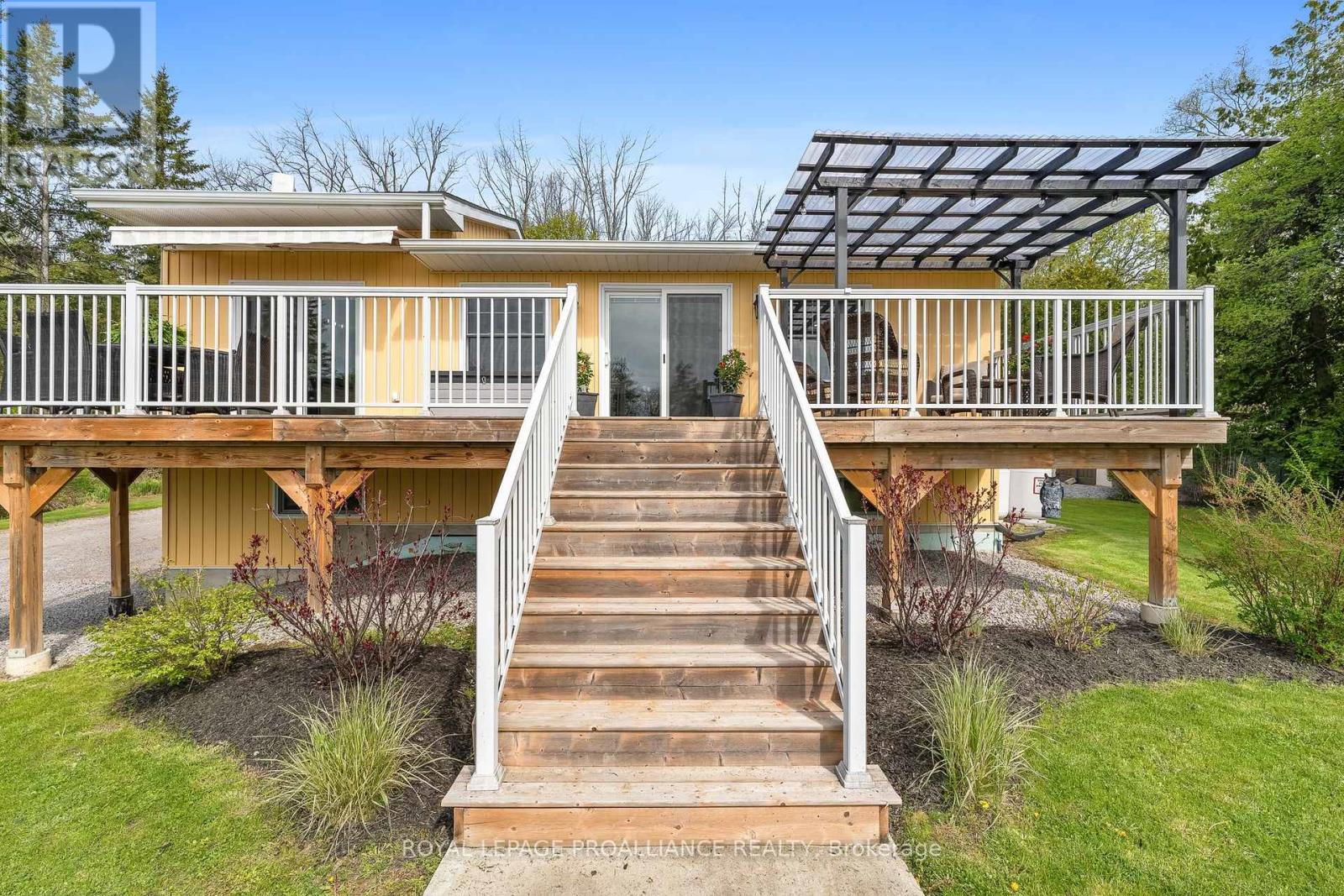 686 North Shore Drive E, Otonabee-South Monaghan, Ontario  K0L 1B0 - Photo 4 - X12219860