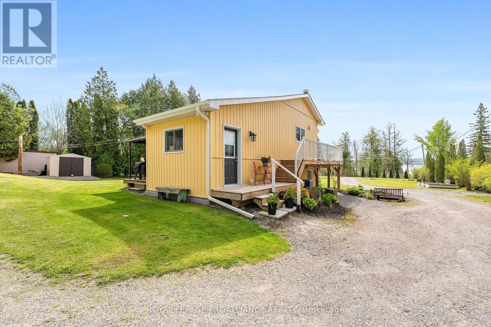 686 North Shore Drive E, Otonabee-South Monaghan, Ontario  K0L 1B0 - Photo 7 - X12219860