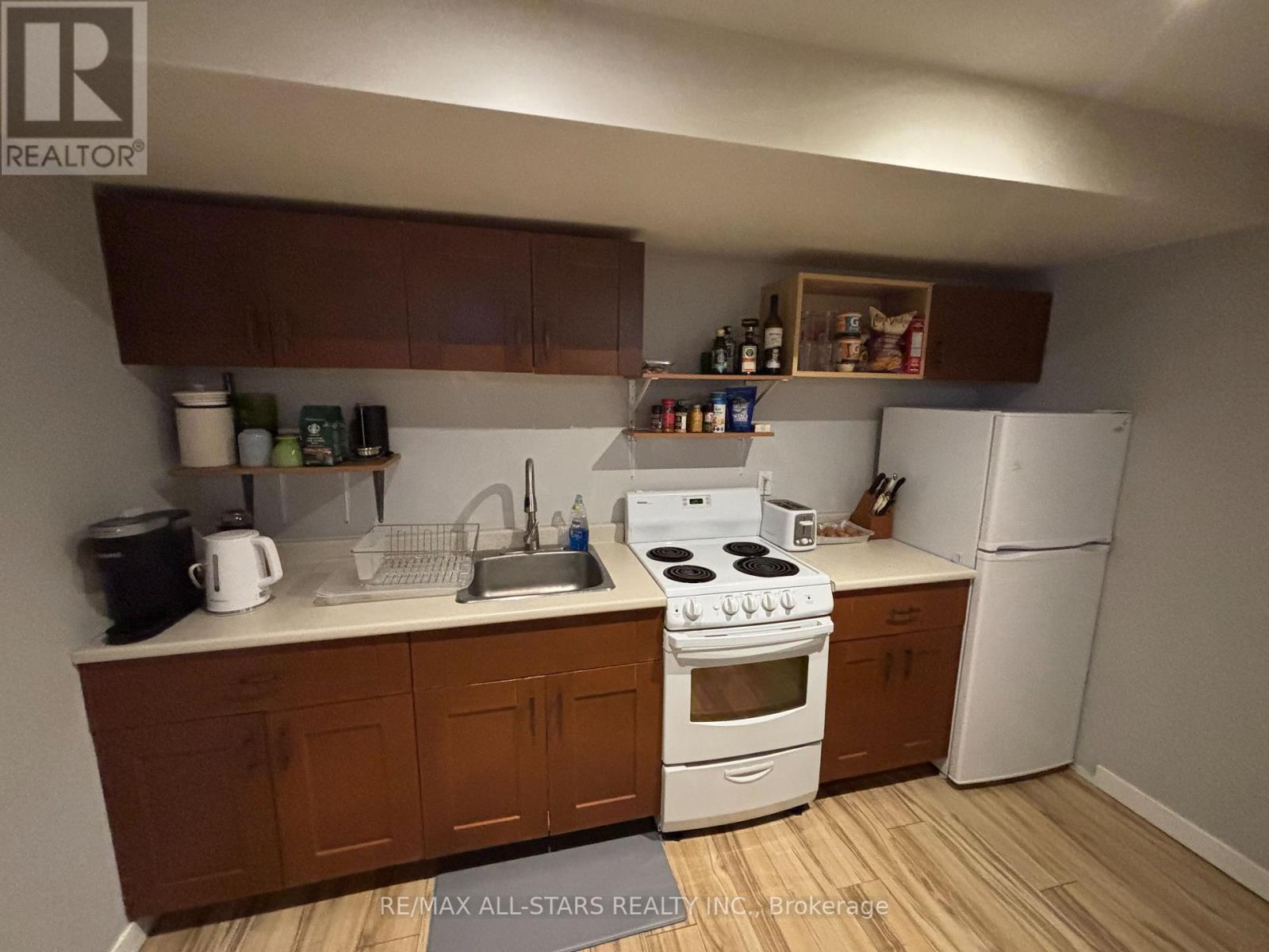 845 Broadway Boulevard, Peterborough North (North), Ontario  K9H 0J1 - Photo 13 - X12220040