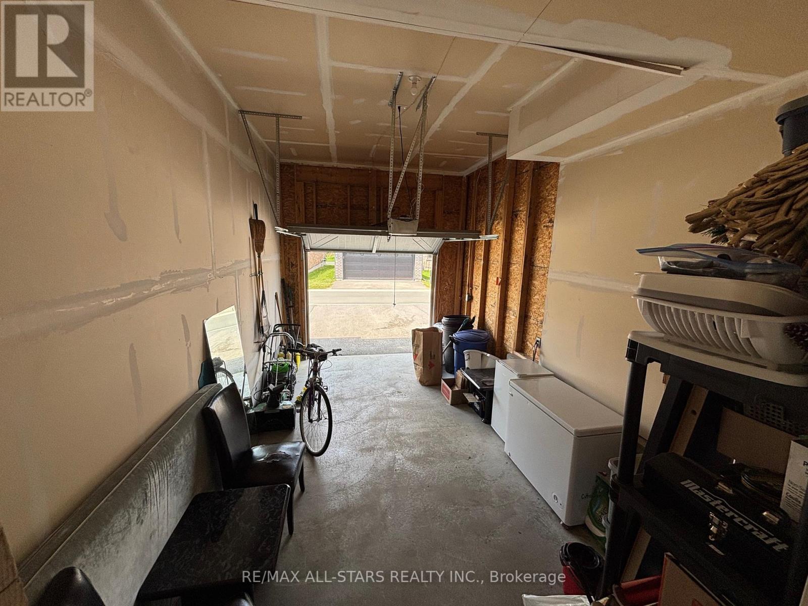 845 Broadway Boulevard, Peterborough North (North), Ontario  K9H 0J1 - Photo 4 - X12220040