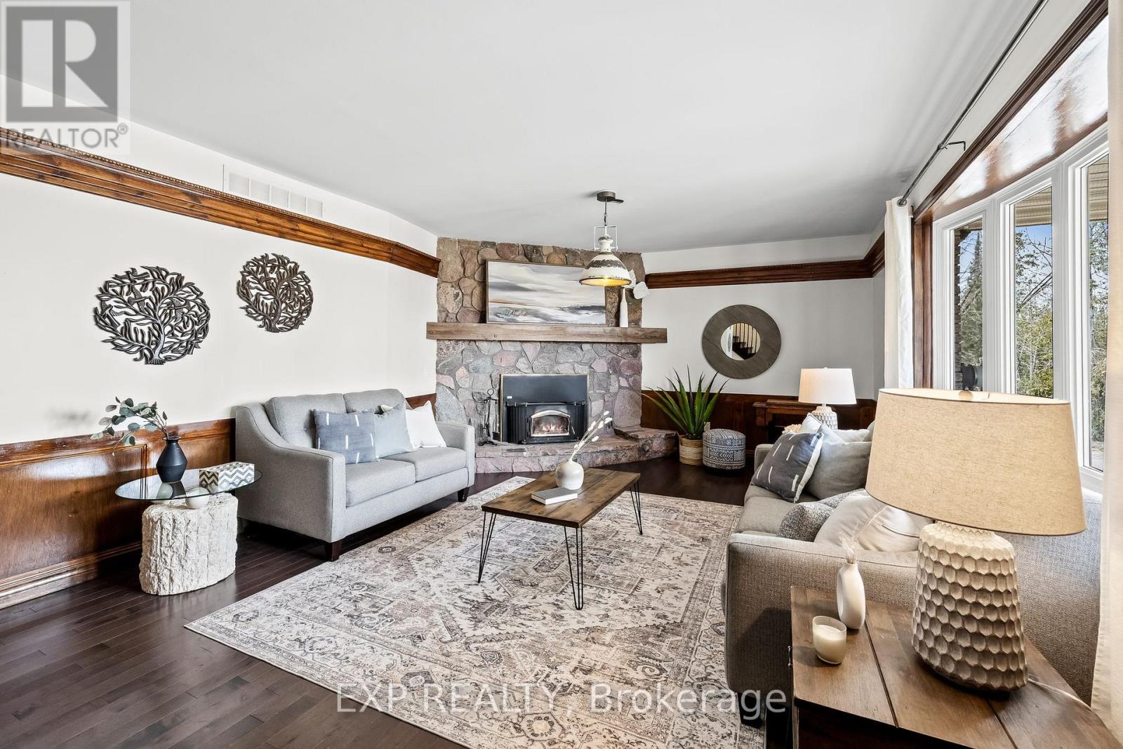 667 Ford Crescent, Cavan Monaghan (Cavan Twp), Ontario  L0A 1C0 - Photo 10 - X12220203