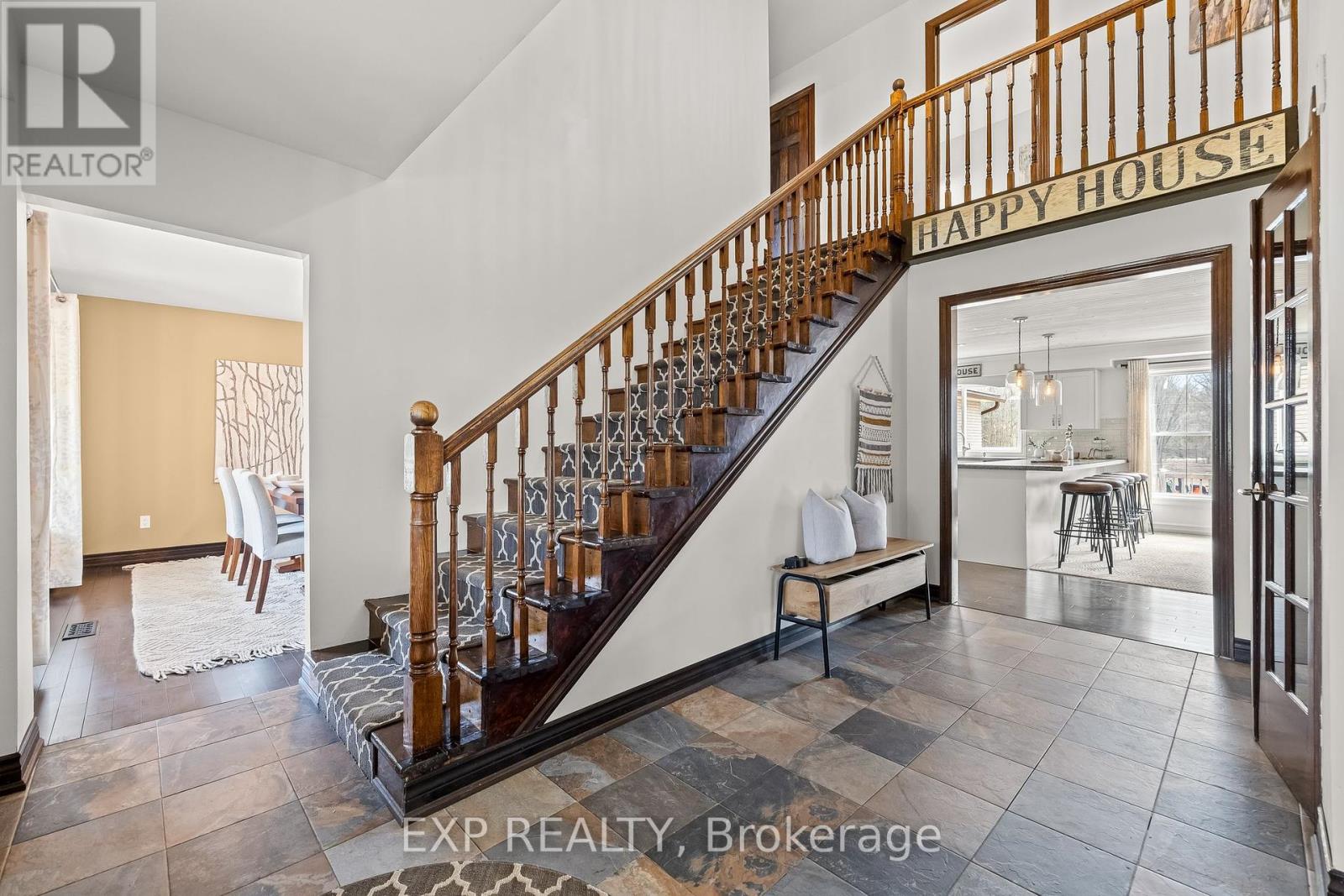 667 Ford Crescent, Cavan Monaghan (Cavan Twp), Ontario  L0A 1C0 - Photo 4 - X12220203